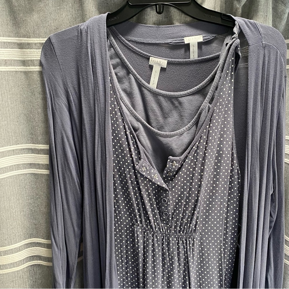 Nursing or pumping friendly nightgown with matching robe - Picture 2 of 6